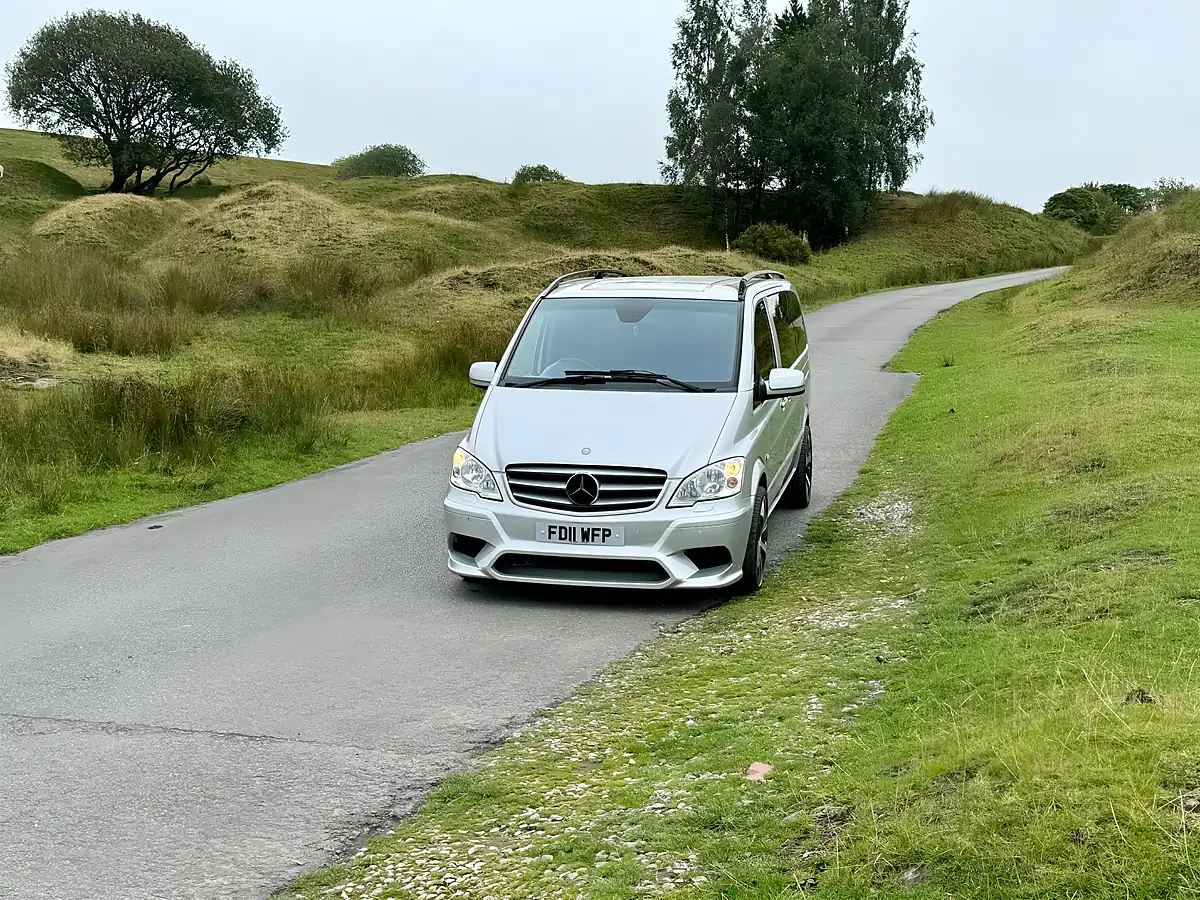 Used 2011 Mercedes Vito Dualiner L1 Silver - Interior and Exterior details 3