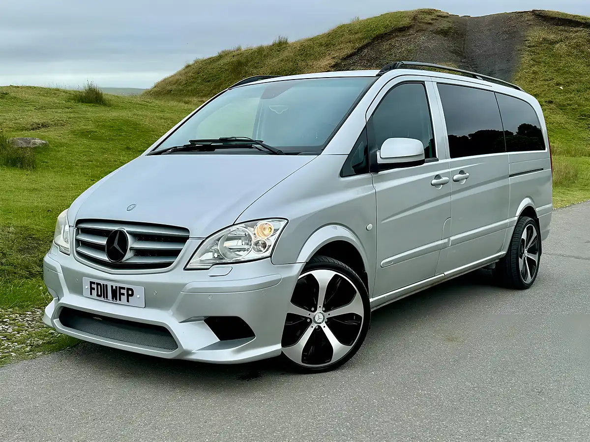 Used 2011 Mercedes Vito Dualiner L1 Silver - Interior and Exterior details 5