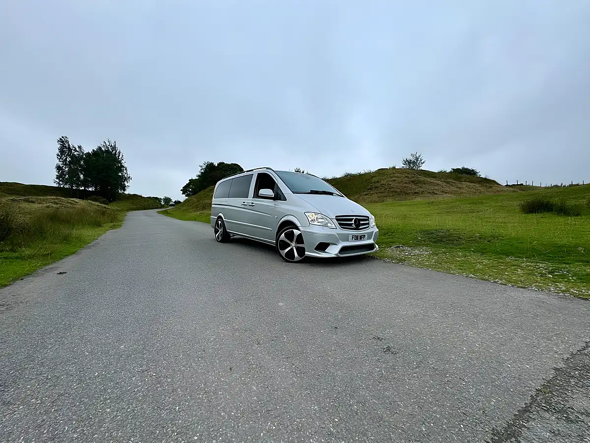 Used 2011 Mercedes Vito Dualiner L1 Silver - Interior and Exterior details 7