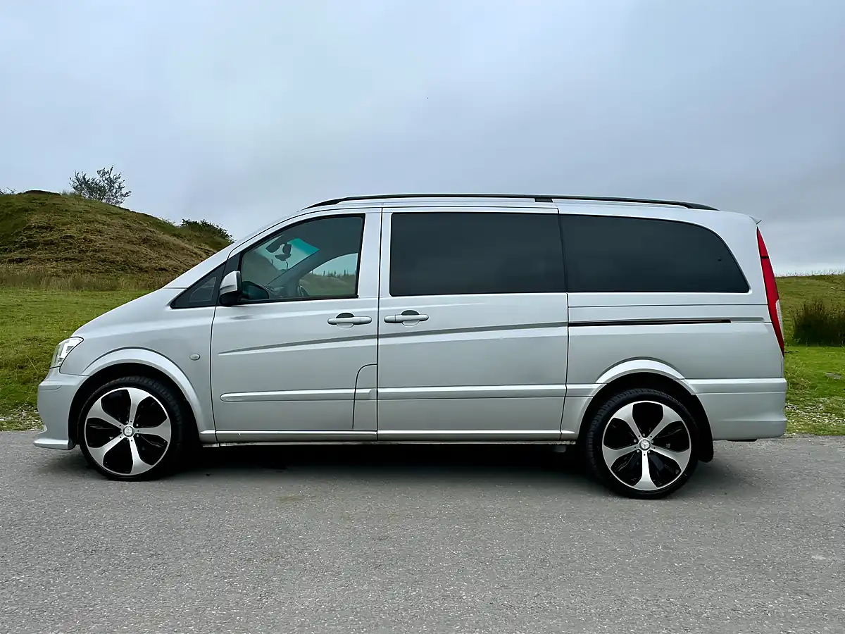 Used 2011 Mercedes Vito Dualiner L1 Silver - Interior and Exterior details 8