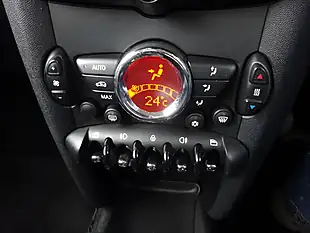 Used 2011 MINI Clubman Cooper White - Interior and Exterior details 19