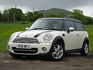 Used 2011 MINI Clubman Cooper White - Interior and Exterior details 3