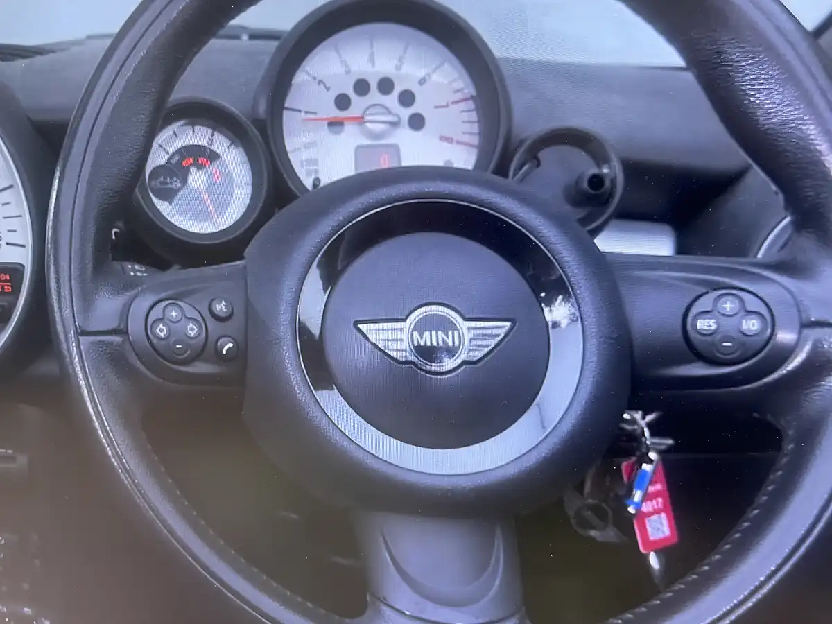 Used 2011 MINI Convertible Cooper (chili Pack) Ice Blue - Interior and Exterior details 11