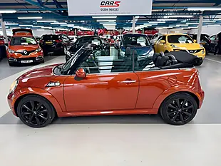 Used 2011 MINI Convertible Cooper Orange - Interior and Exterior details 12
