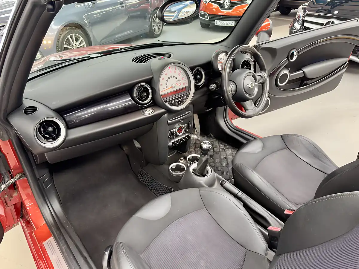 Used 2011 MINI Convertible Cooper Orange - Interior and Exterior details 20