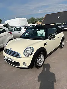 Used 2011 MINI Convertible One White - Interior and Exterior details 2
