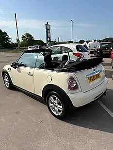Used 2011 MINI Convertible One White - Interior and Exterior details 5