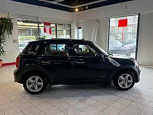 Used 2011 MINI Countryman ALL4 Green - Interior and Exterior details 12