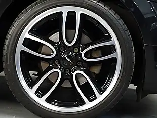 Used 2011 MINI Countryman Cooper Black - Interior and Exterior details 5