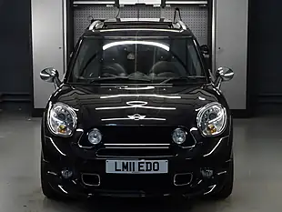 Used 2011 MINI Countryman Cooper Black - Interior and Exterior details 7