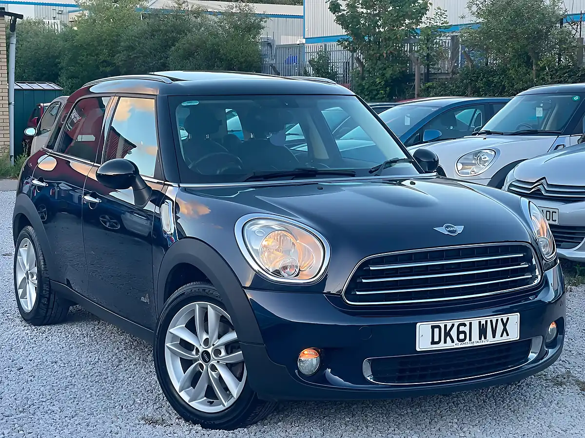 Used 2011 MINI Countryman Cooper Blue - Front View