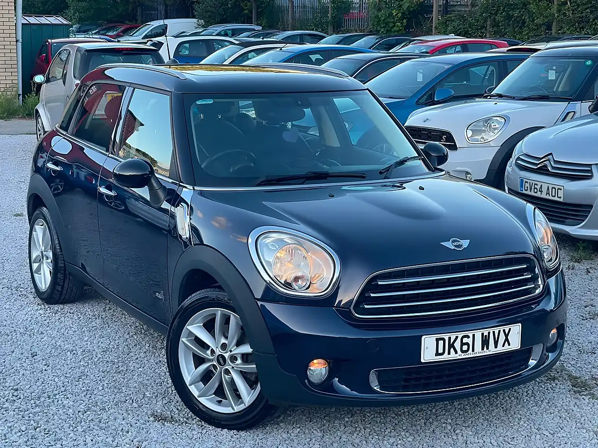 Used 2011 MINI Countryman Cooper Blue - Interior and Exterior details 2