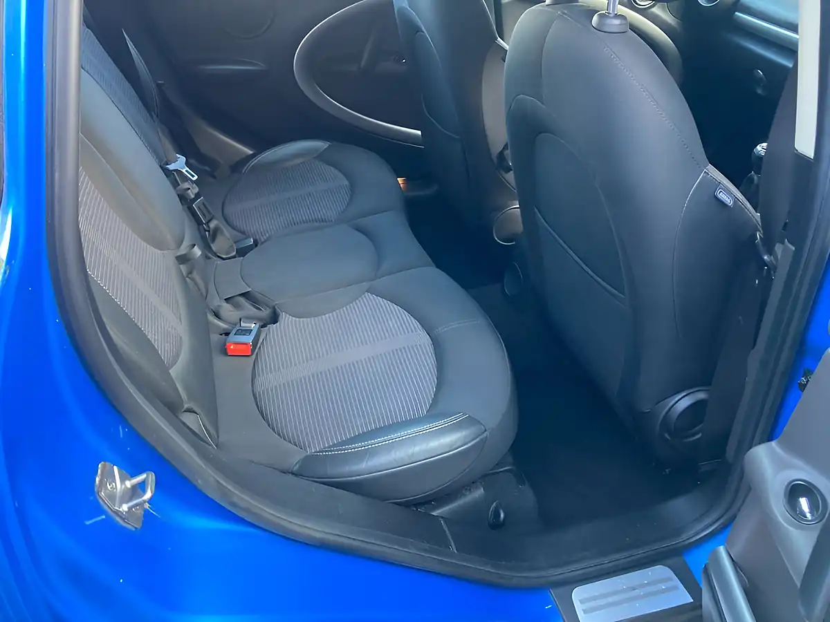 Used 2011 MINI Countryman Cooper Blue - Interior and Exterior details 7