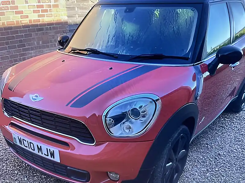 Used 2011 MINI Countryman Cooper (chili Ii Pack) Pure Red - Interior and Exterior details 4