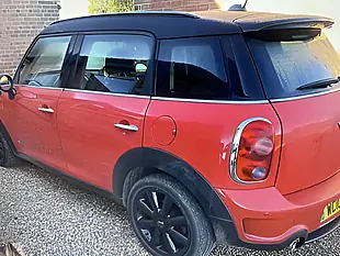 Used 2011 MINI Countryman Cooper (chili Ii Pack) Pure Red - Interior and Exterior details 5