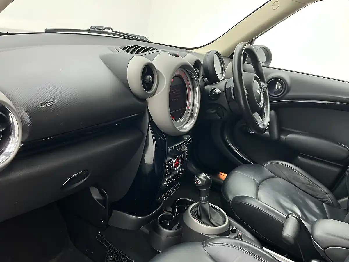 Used 2011 MINI Countryman Cooper S Black - Interior and Exterior details 16