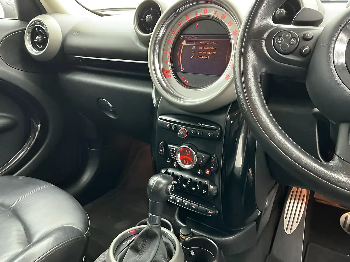 Used 2011 MINI Countryman Cooper S Black - Interior and Exterior details 8