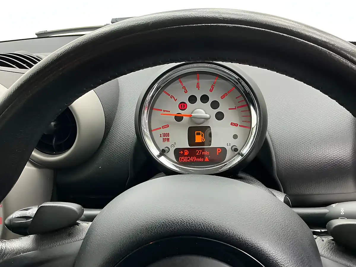Used 2011 MINI Countryman Cooper S Black - Interior and Exterior details 9