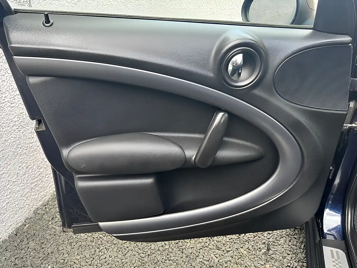Used 2011 MINI Countryman Cooper S Blue - Interior and Exterior details 12