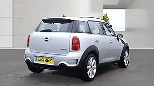 Used 2011 MINI Countryman Cooper S Silver - Interior and Exterior details 5