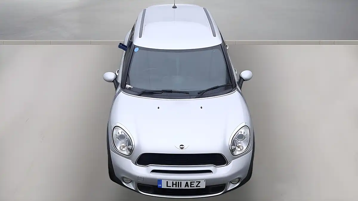 Used 2011 MINI Countryman Cooper S Silver - Interior and Exterior details 7