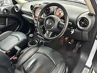 Used 2011 MINI Countryman Cooper White - Interior and Exterior details 3