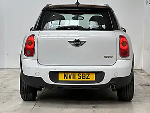 Used 2011 MINI Countryman Cooper White - Interior and Exterior details 5