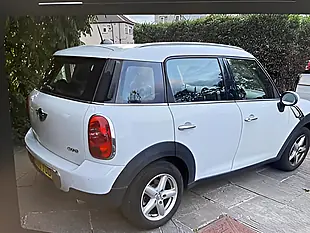 Used 2011 MINI Countryman Cooper White - Interior and Exterior details 3