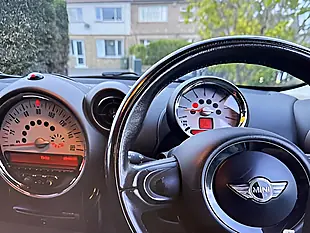 Used 2011 MINI Countryman Cooper White - Interior and Exterior details 9