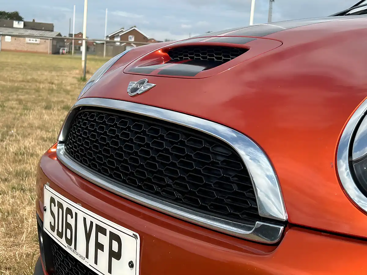 Used 2011 MINI Coupe Cooper Spice Orange Metallic - Interior and Exterior details 10