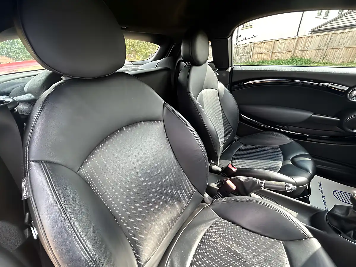 Used 2011 MINI Coupe Cooper Spice Orange Metallic - Interior and Exterior details 19
