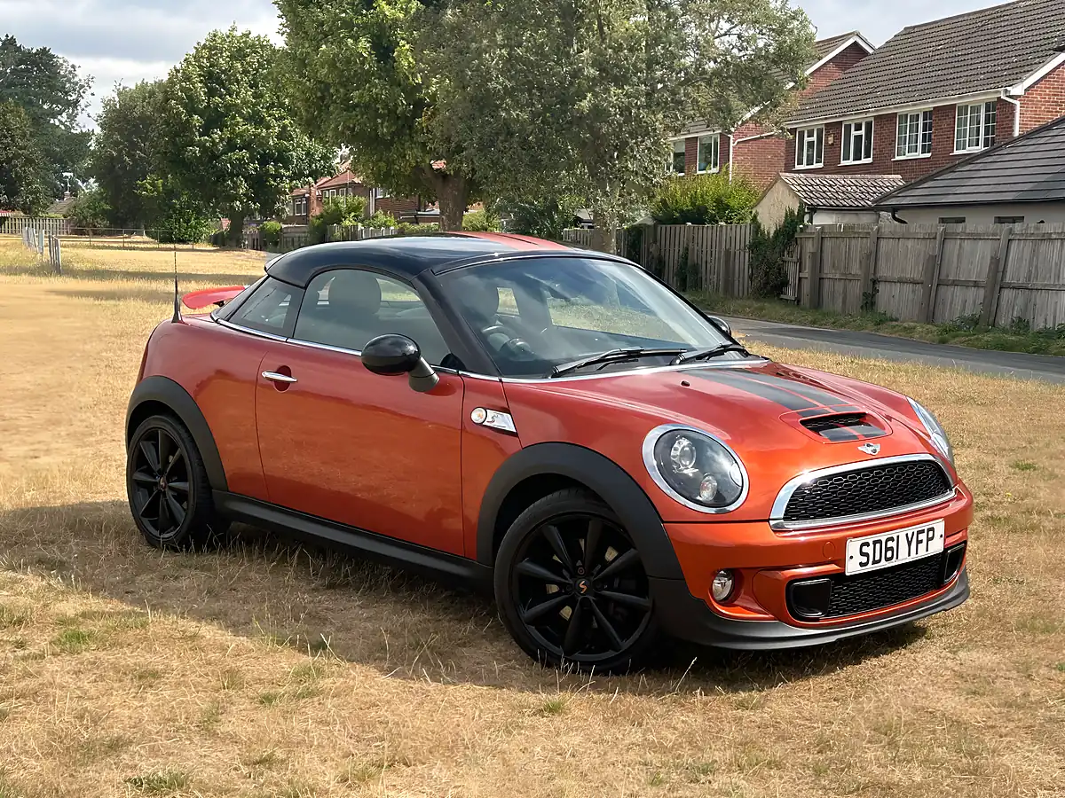 Used 2011 MINI Coupe Cooper Spice Orange Metallic - Interior and Exterior details 3