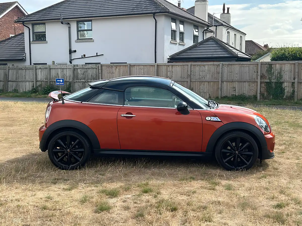 Used 2011 MINI Coupe Cooper Spice Orange Metallic - Interior and Exterior details 4