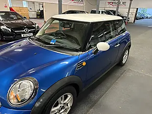 Used 2011 MINI Hatch Cooper Blue - Interior and Exterior details 19