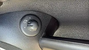 Used 2011 MINI Hatch Cooper Silver - Interior and Exterior details 12