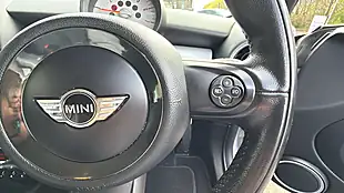 Used 2011 MINI Hatch Cooper Silver - Interior and Exterior details 18