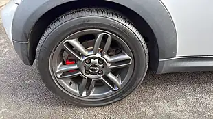 Used 2011 MINI Hatch Cooper Silver - Interior and Exterior details 9