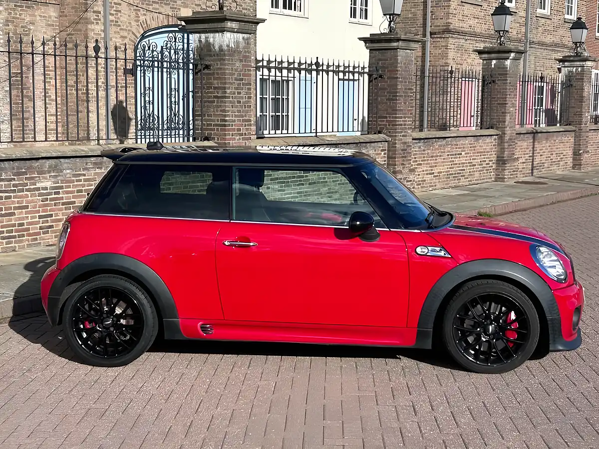 Used 2011 MINI Hatch John Cooper Works Red - Interior and Exterior details 3