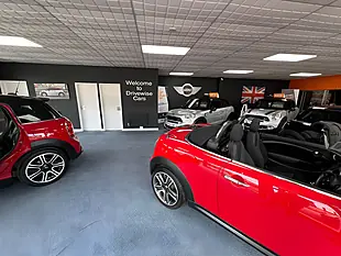 Used 2011 MINI Hatch One Blue - Interior and Exterior details 20