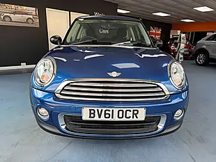 Used 2011 MINI Hatch One Blue - Interior and Exterior details 4