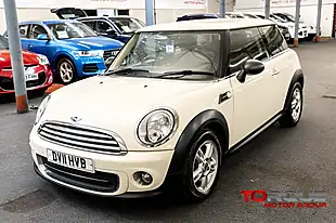 Used 2011 MINI Hatch One White - Interior and Exterior details 13