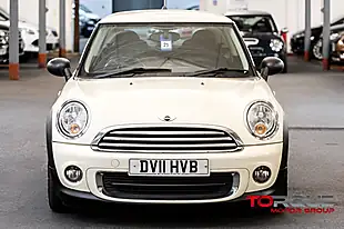 Used 2011 MINI Hatch One White - Interior and Exterior details 2