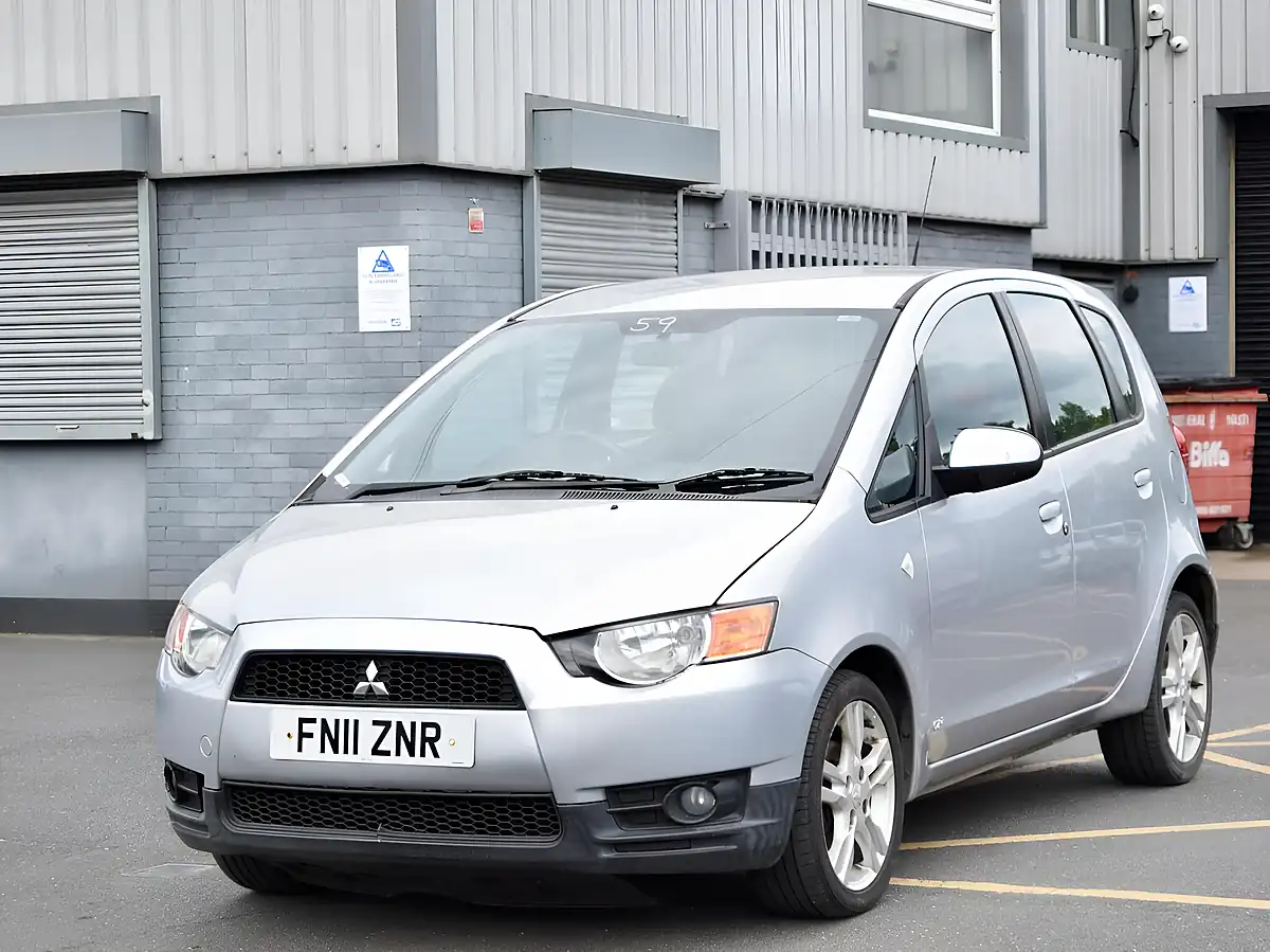 Used 2011 Mitsubishi Colt CZ2 Silver - Interior and Exterior details 3