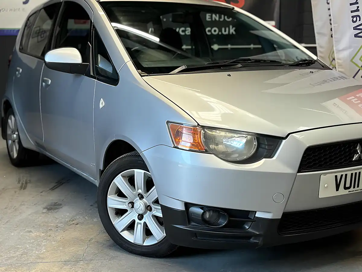 Used 2011 Mitsubishi Colt CZ2 Silver - Interior and Exterior details 6