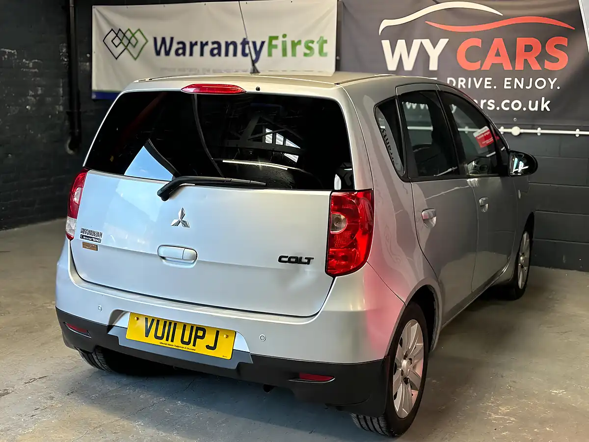Used 2011 Mitsubishi Colt CZ2 Silver - Interior and Exterior details 9