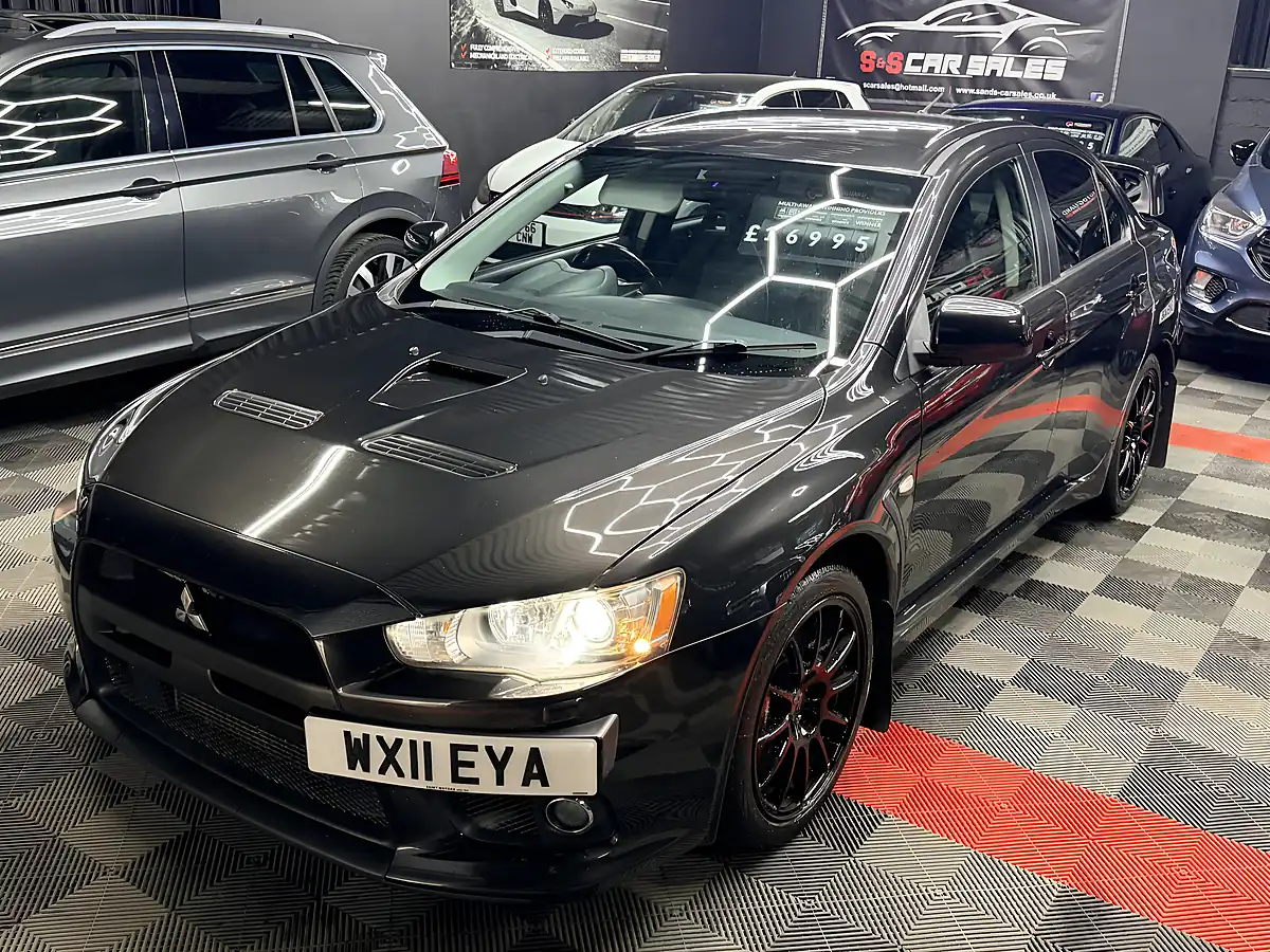 Used 2011 Mitsubishi Lancer Evo X Gsr FQ-300 Black - Interior and Exterior details 12