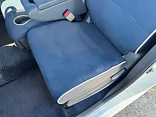 Used 2011 Nissan Cube 15X Indigo Plus Plasma White - Interior and Exterior details 12