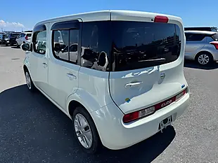 Used 2011 Nissan Cube 15X Indigo Plus Plasma White - Interior and Exterior details 2