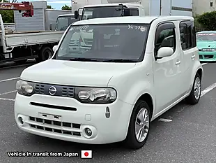 Used 2011 Nissan Cube M Selection White - Interior and Exterior details 4