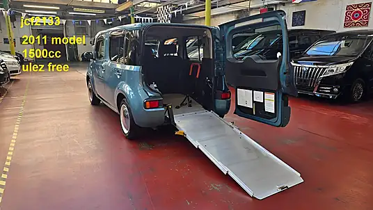 2011 Nissan Cube 1.5 Auto Mobility Ramp